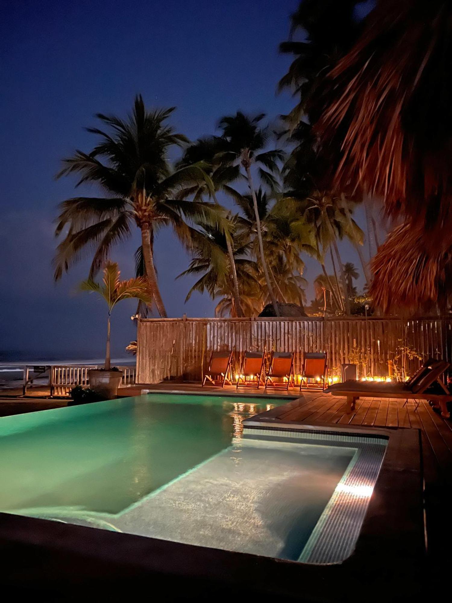 Almare Zonte - Beachfront Glamping Hotel El Zonte Exterior photo