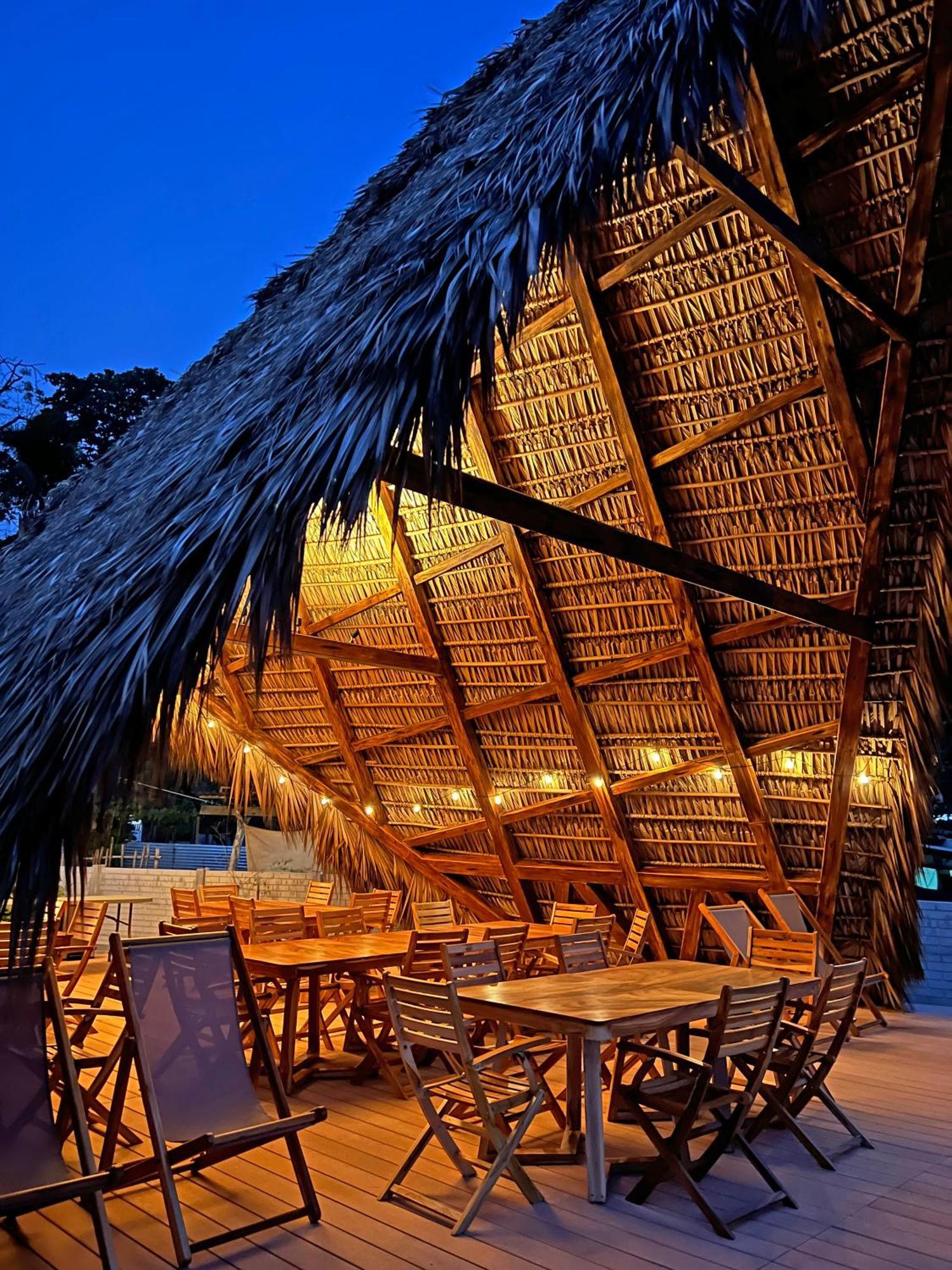 Almare Zonte - Beachfront Glamping Hotel El Zonte Exterior photo