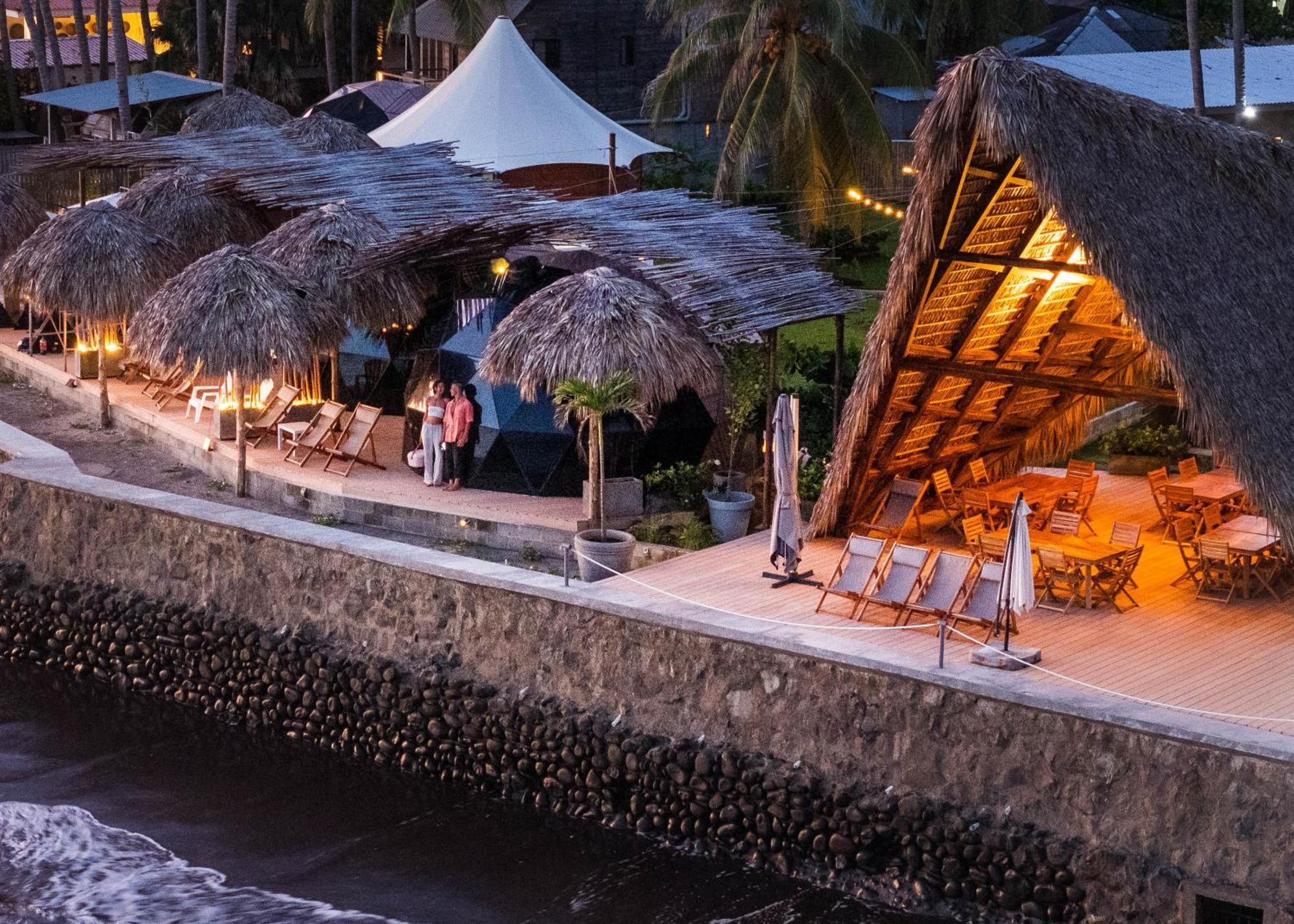 Almare Zonte - Beachfront Glamping Hotel El Zonte Exterior photo